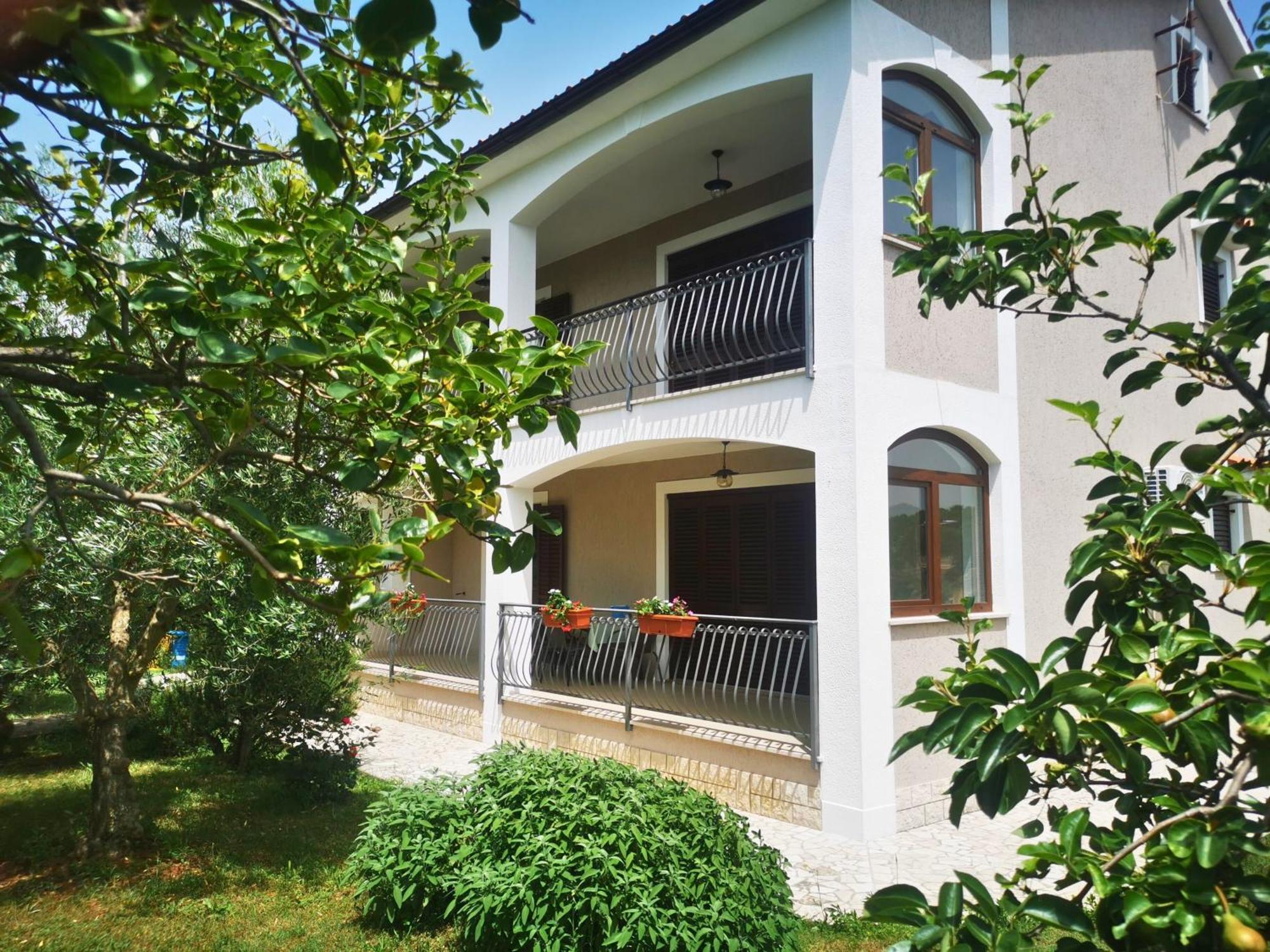 Garden Apartment Maria Vrsar Exterior photo